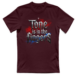 T-Shirt Unisex Tone is in the fingers
